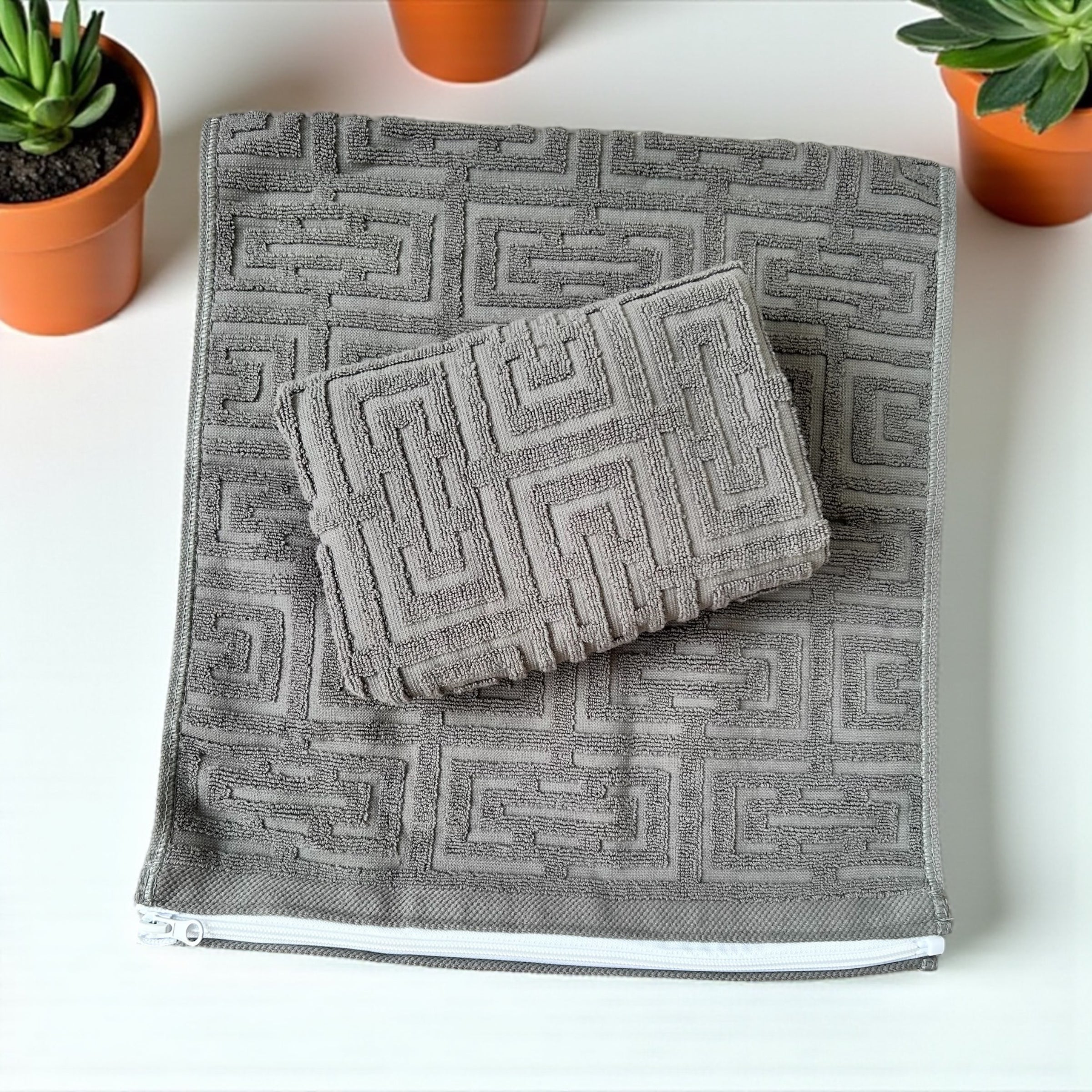 THE ULTIMATE ZIPTOWEL SET -INCLUDES FREE ZIPTOWEL